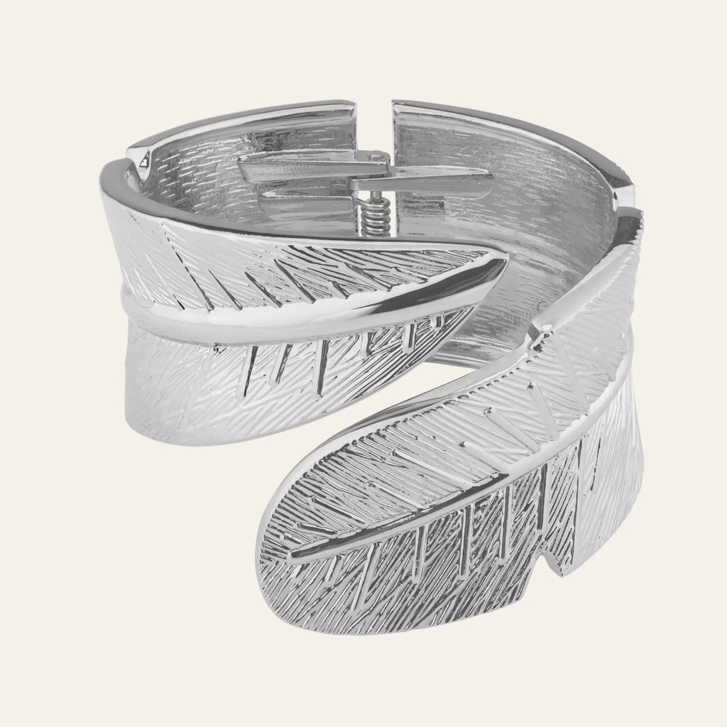 Vesta Feather Bangle N3VO