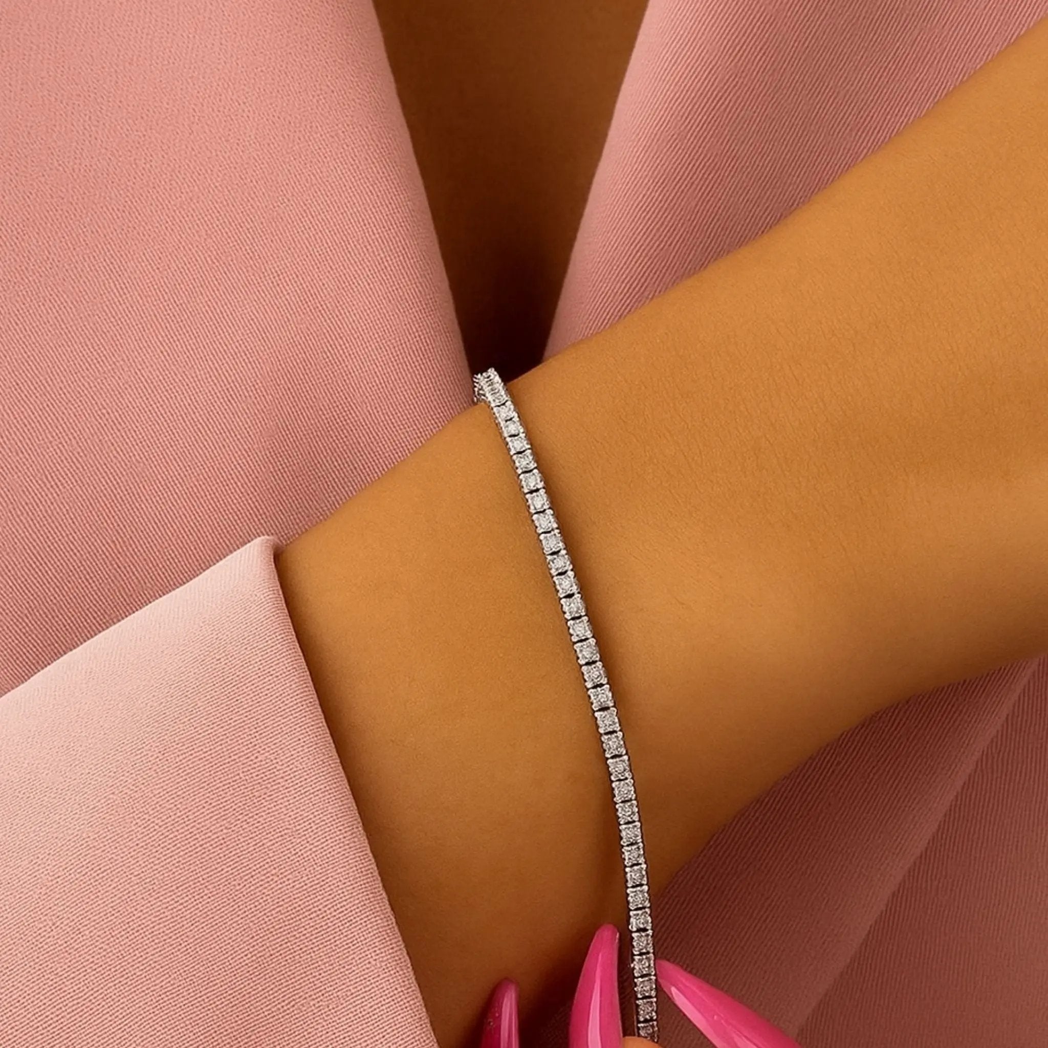 Classic Tennis Bracelet N3VO