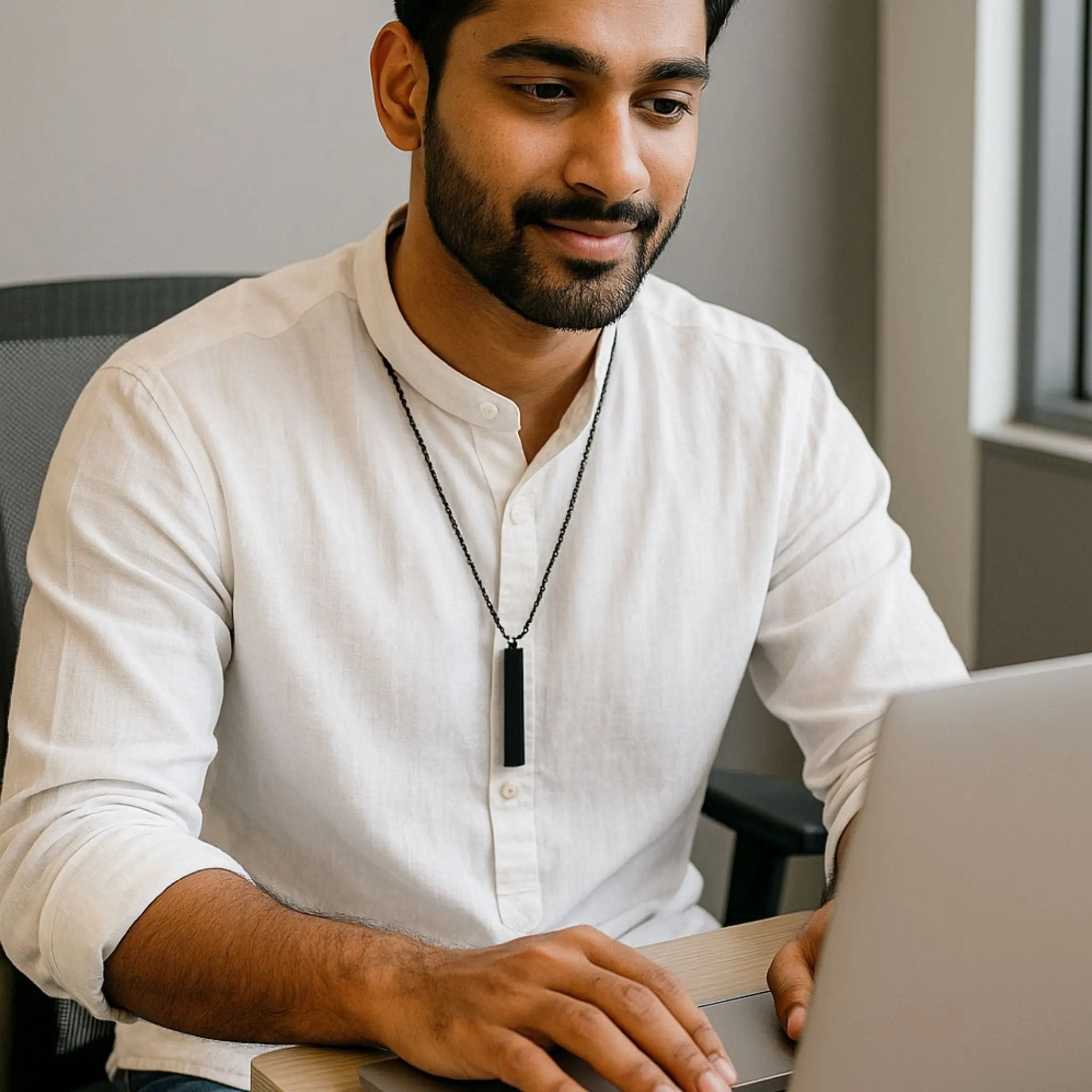 Onyx Axis Pendant N3VO