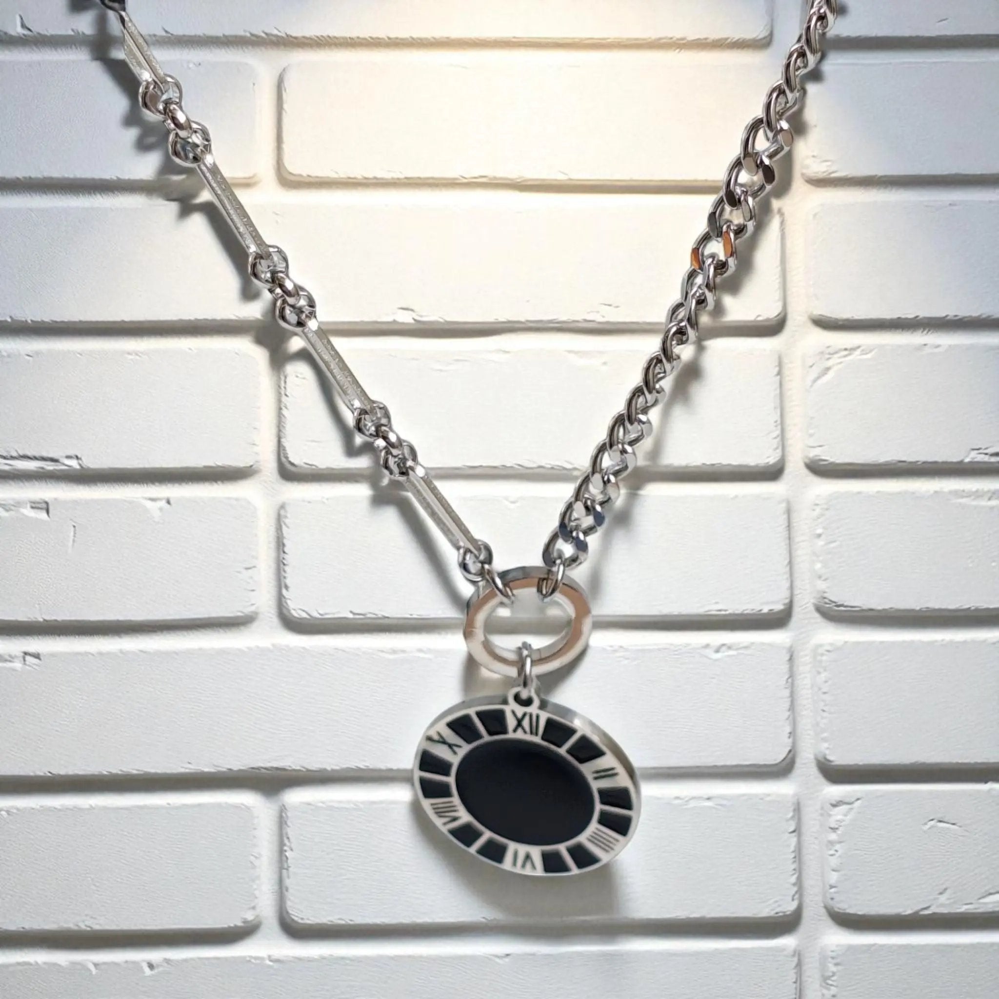 Timekeeper Chain Pendant N3VO