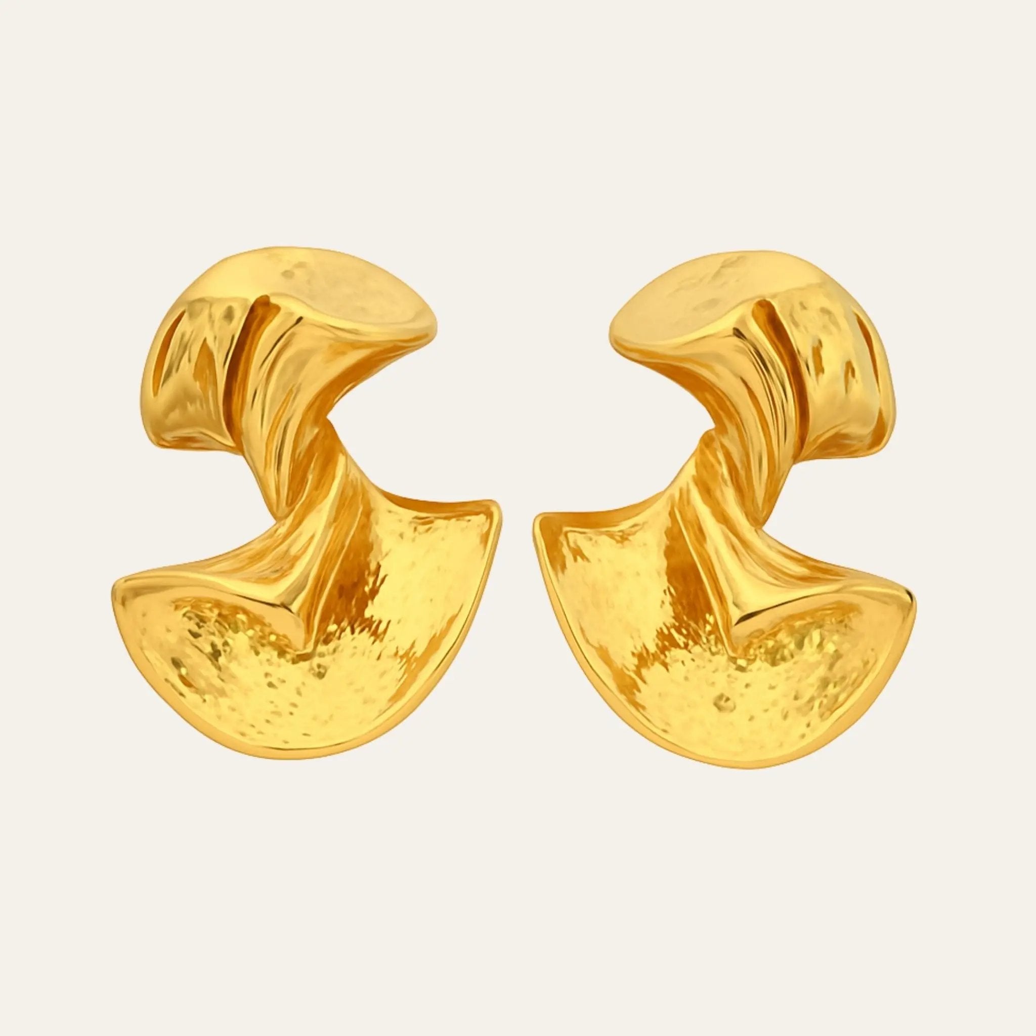 Liquid Gold Studs N3VO