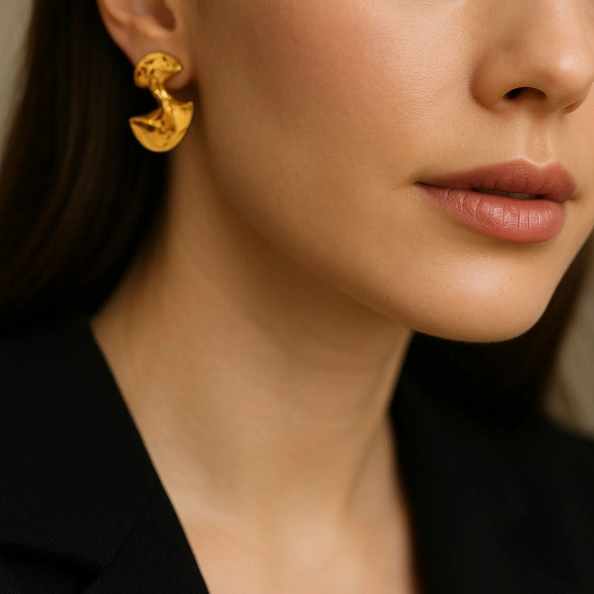 Liquid Gold Studs N3VO