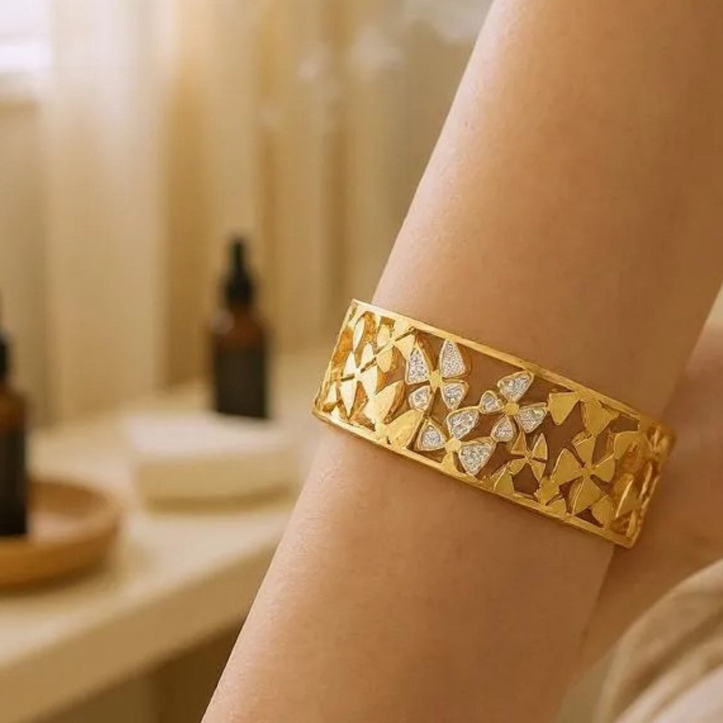 Aurelia Gold Bangle